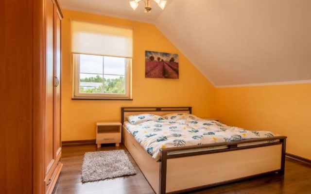 Villa von Valdi W Adys Awowo