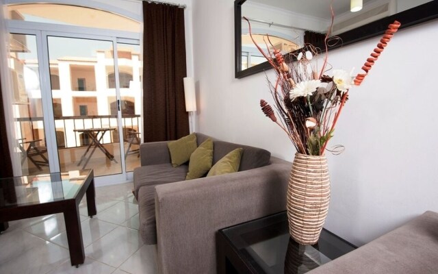 Desert Pearl Apartments