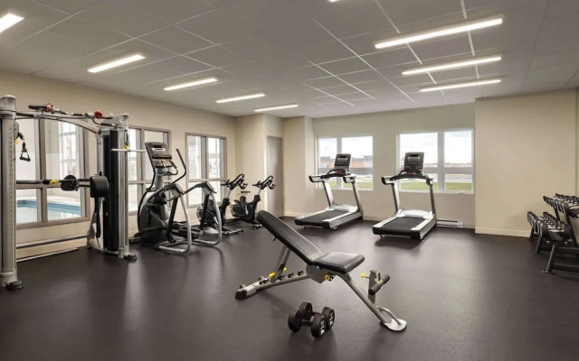 Microtel Inn & Suites By Wyndham Boisbriand