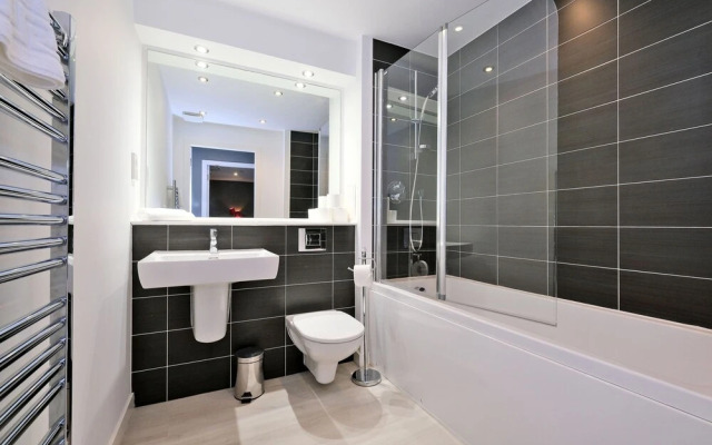 Stylish Home Near Aberdeen Station