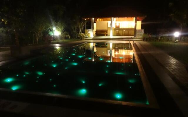 Refresh Cabana Gardens