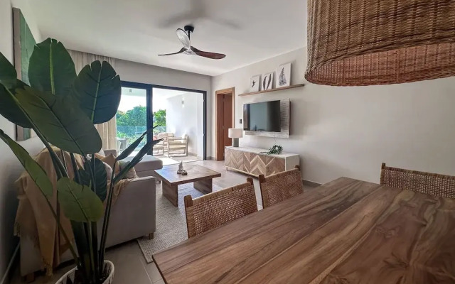 Spectacular Golf Front 3BR Apartment!