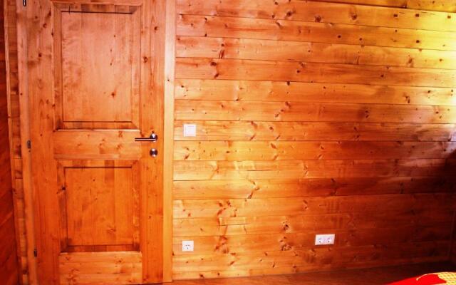 X-Alp Lodges