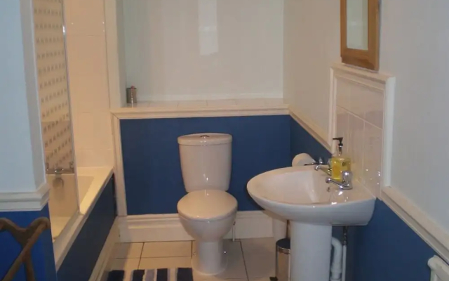 Flat 5 Cardiff