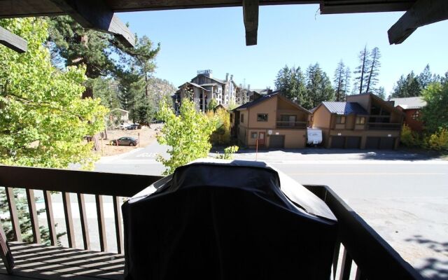 Mammoth Eastate 125 by RedAwning