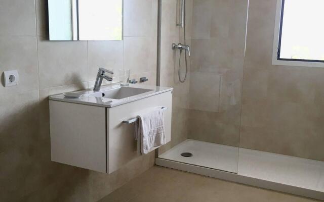 Victoria Sunset Suites Hotel