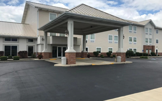 Randolph Inn and Suites