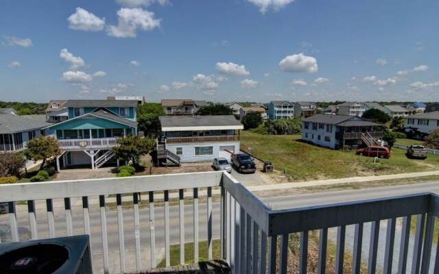 Pelican's Perch Duplex - 3 Br Home