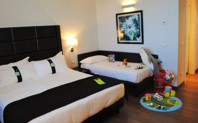 Holiday Inn Genoa City by IHG