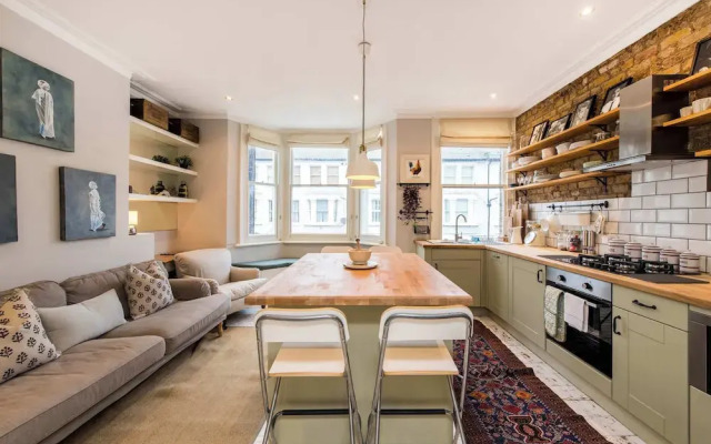 Stunning 2-bedroom Flat in Fulham