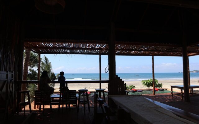 Adventure Paradise Hotel