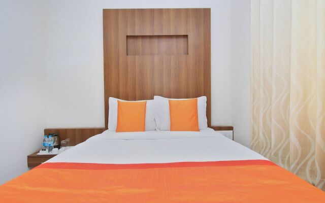 OYO 11960 Hotel Le Citi Inn