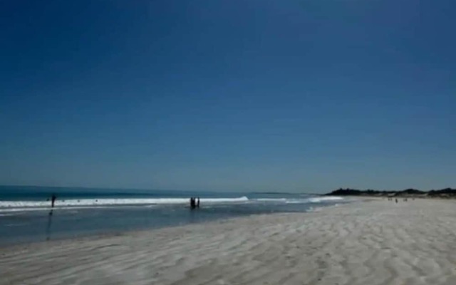 Entire holiday home in Cable Beach