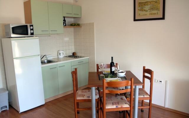 Apartments Marinko