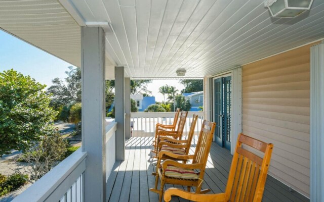 The Deckhouse by AMI Locals