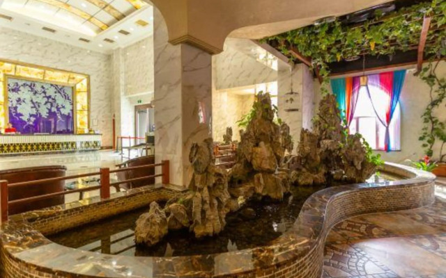Friendship Peak Holiday Hotel