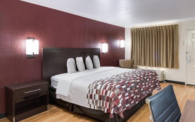 Red Roof Inn & Suites Commerce - Athens