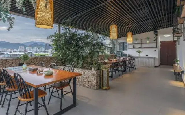 Home Inn Subai Cloud Hotel (Lishui High Speed Railway Station Jiefang Street Store)