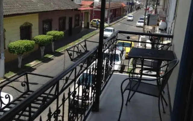 Hotel Hostal Los Faroles