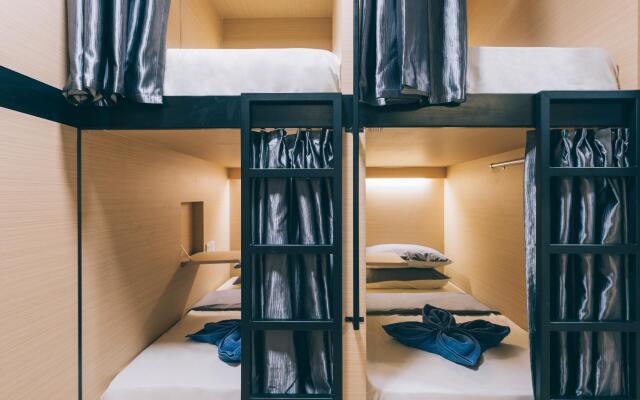 Wanderloft Capsule Hostel