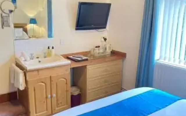 The Kingswood Guest House - Adult Only
