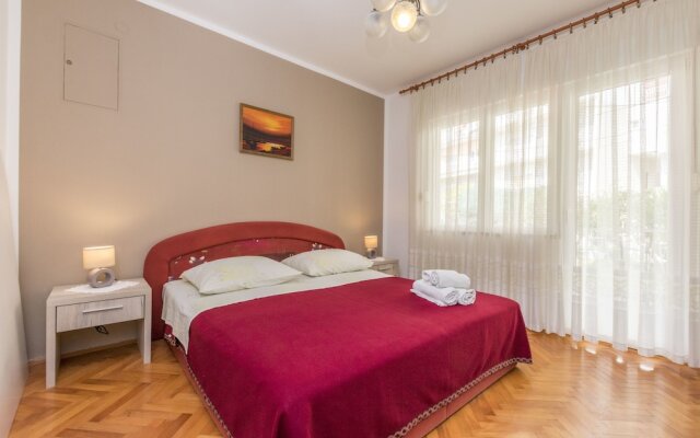 Apartments and Room Mirjana