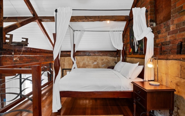 Vintage Loft Residence With Open-plan Mezzanine's – Guest Rooms – Melbourne