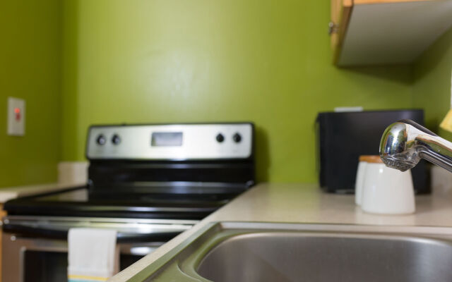 New Kingston Apt at Wellington Cove