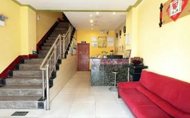 Saturday Express Hotel