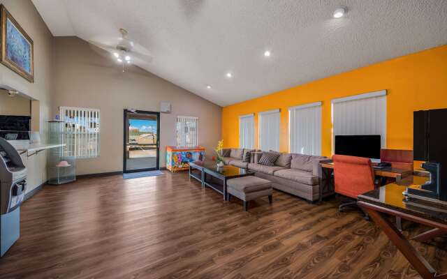 Econo Lodge San Antonio near SeaWorld - Medical Center