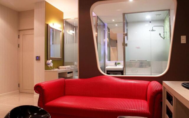 Zara Hotel