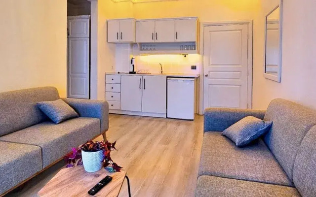 Mese Suites