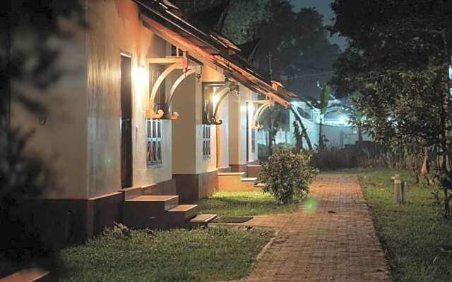Palmgrove Lake Resort