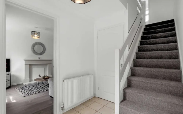 Host Stay Galley Lodge