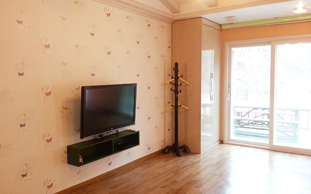 Mungyeong Solsupeong-i Pension