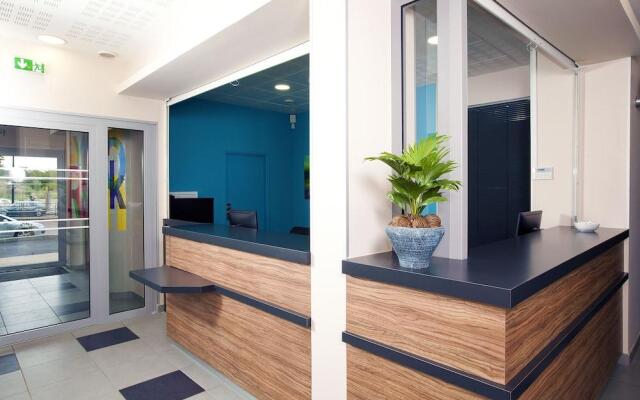 Sejours & Affairs Paris Bag