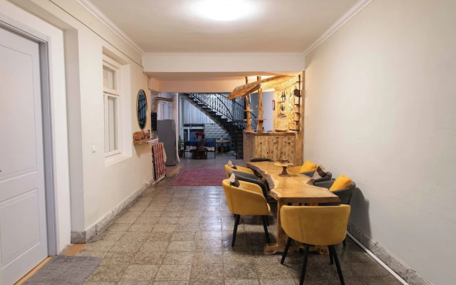 Anna's Guest house