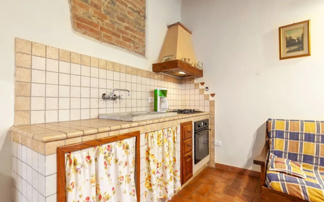 Belvilla by OYO Farmhous With Swimming Pool