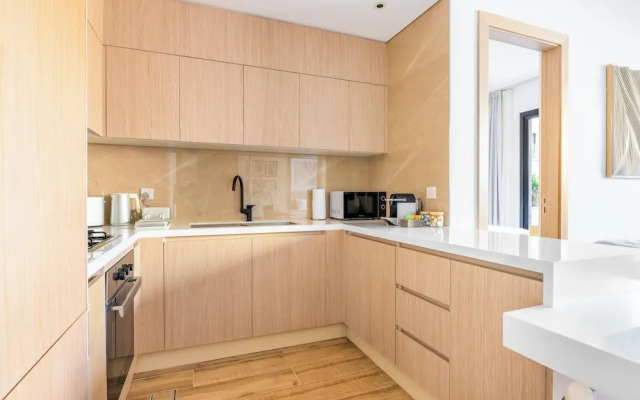 JVC Gem 2BR w maidsroom - Oakley Square