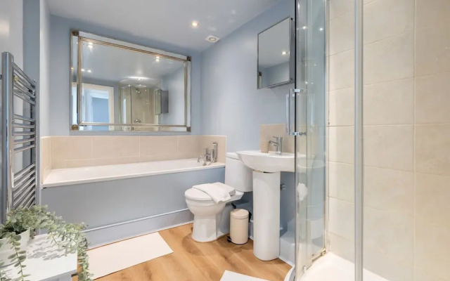 Luxurious Apartment in Wandsworth