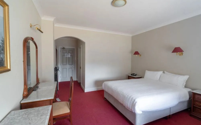 Greenway Manor Hotel