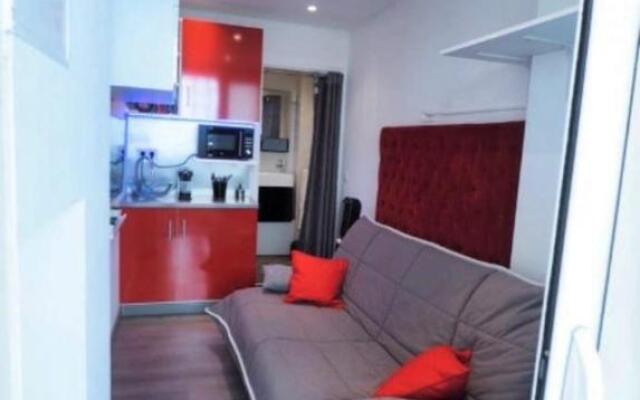 Mini studio in Cannes at only 1 minute to la Croisette