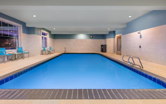 Holiday Inn Express Hotel & Suites Seaside-Convention Center by IHG