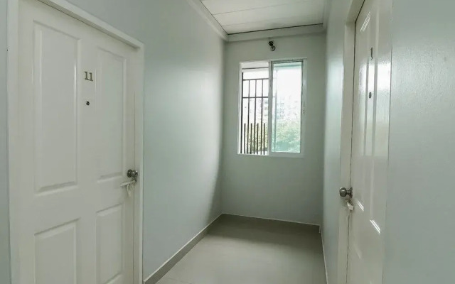 奈达素坤逸班纳客房酒店(Nida Rooms Sukhumvit 20 Bangna)