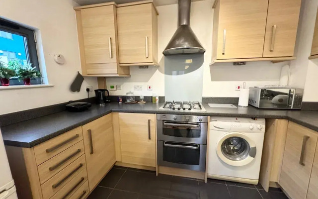 Sea Breeze Retreat in Swansea