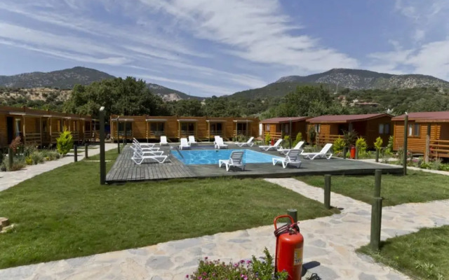 Tiny House With Shared Pool and Balcony in Bodrum