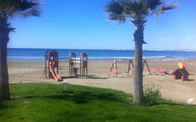 Sandy Beach Apartment 13