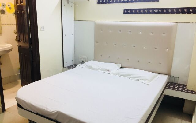 Hotel Tushar Continental