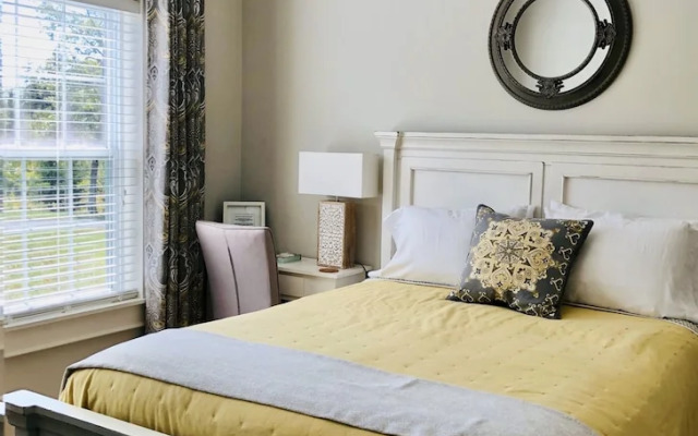 The Lake House Bed & Breakfast