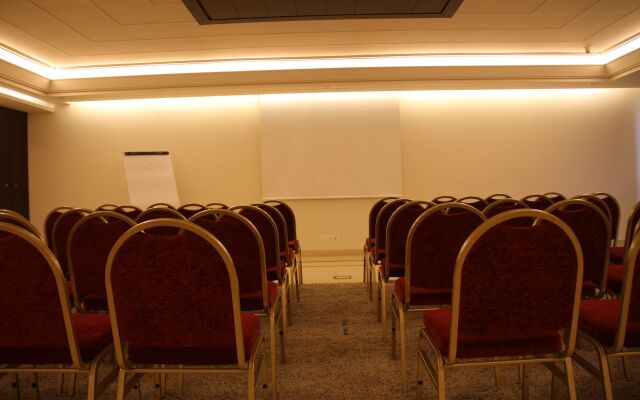 Markazia Suites